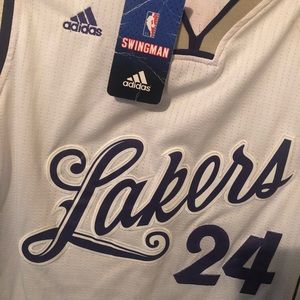 Lakers jersey NEW taking offers!!!!